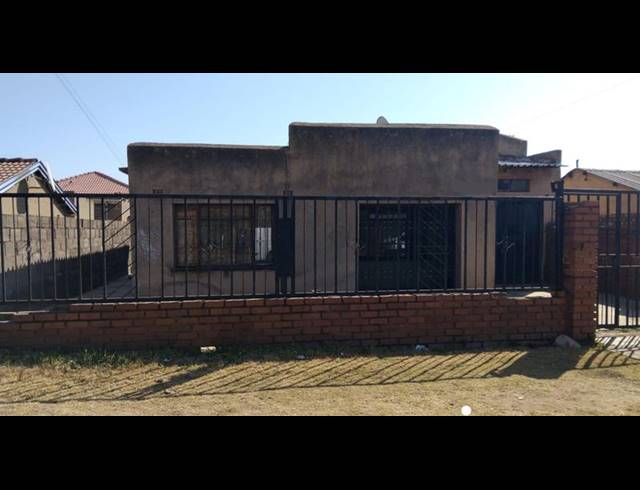 2 BEDROOM HOUSE FOR SALE IN MAPETLA